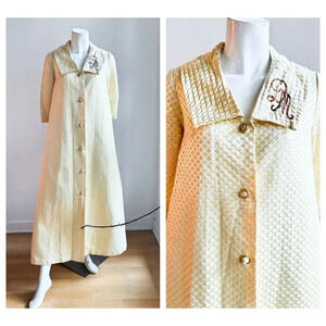 Vintage Textured Pastel PInk a line Button Down House Robe M